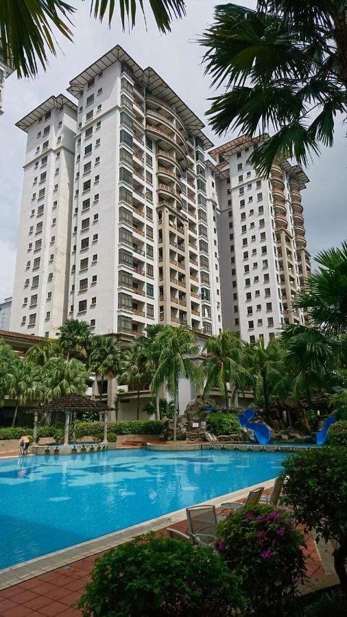 Lovely2stay@mahkota *
